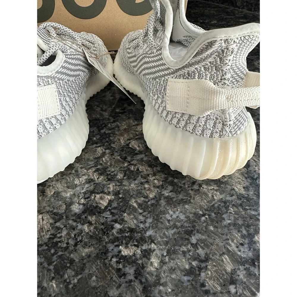 Adidas‎ Yeezy Boost 350 V2 Static Non Reflective Sz 4.5  Zebra Beluga Foam New